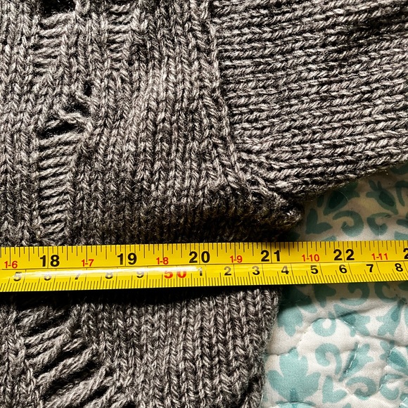 Michael Kors Tunic Sweater - Picture 7 of 8